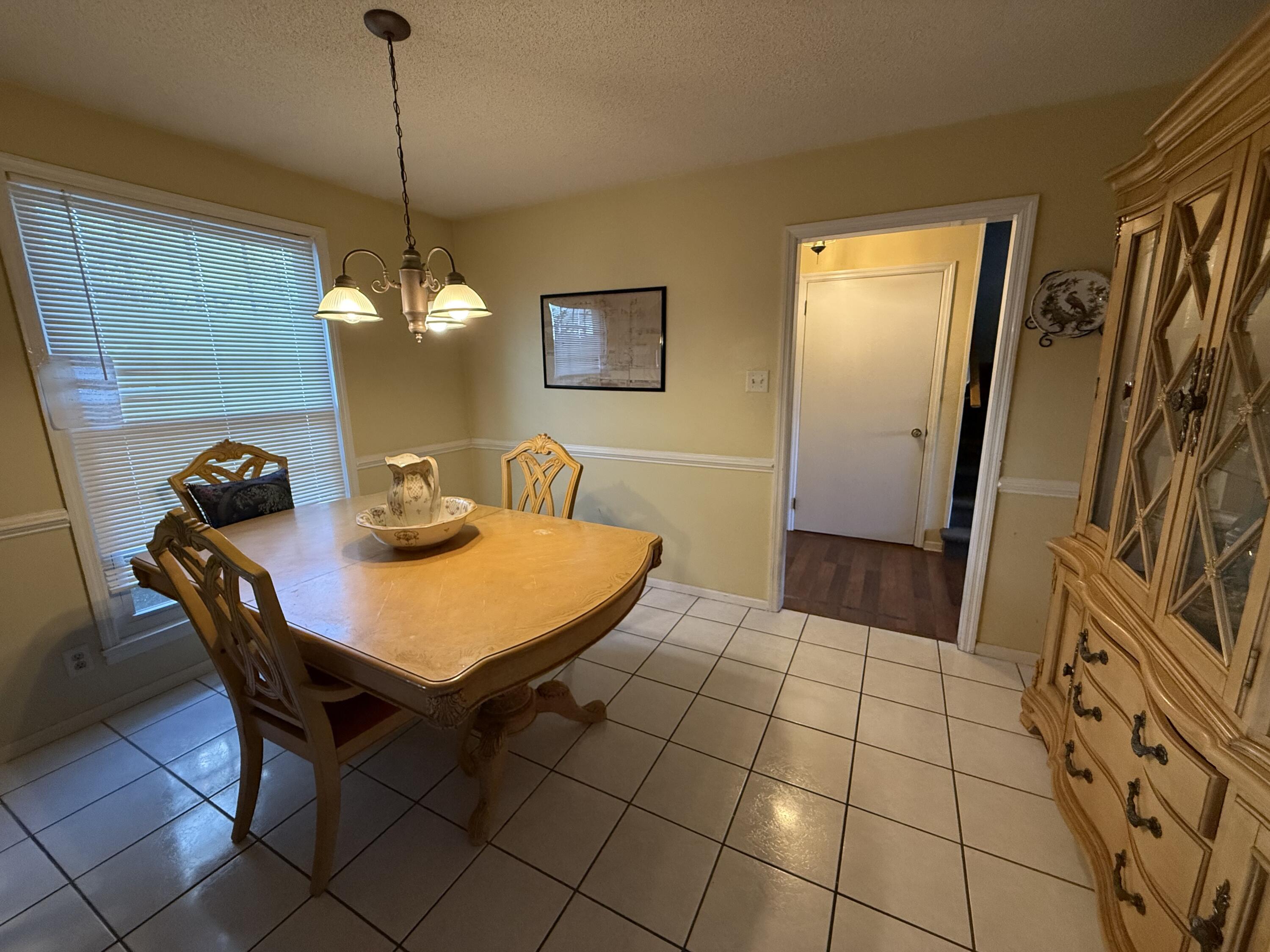 3104 Whiteoak Road