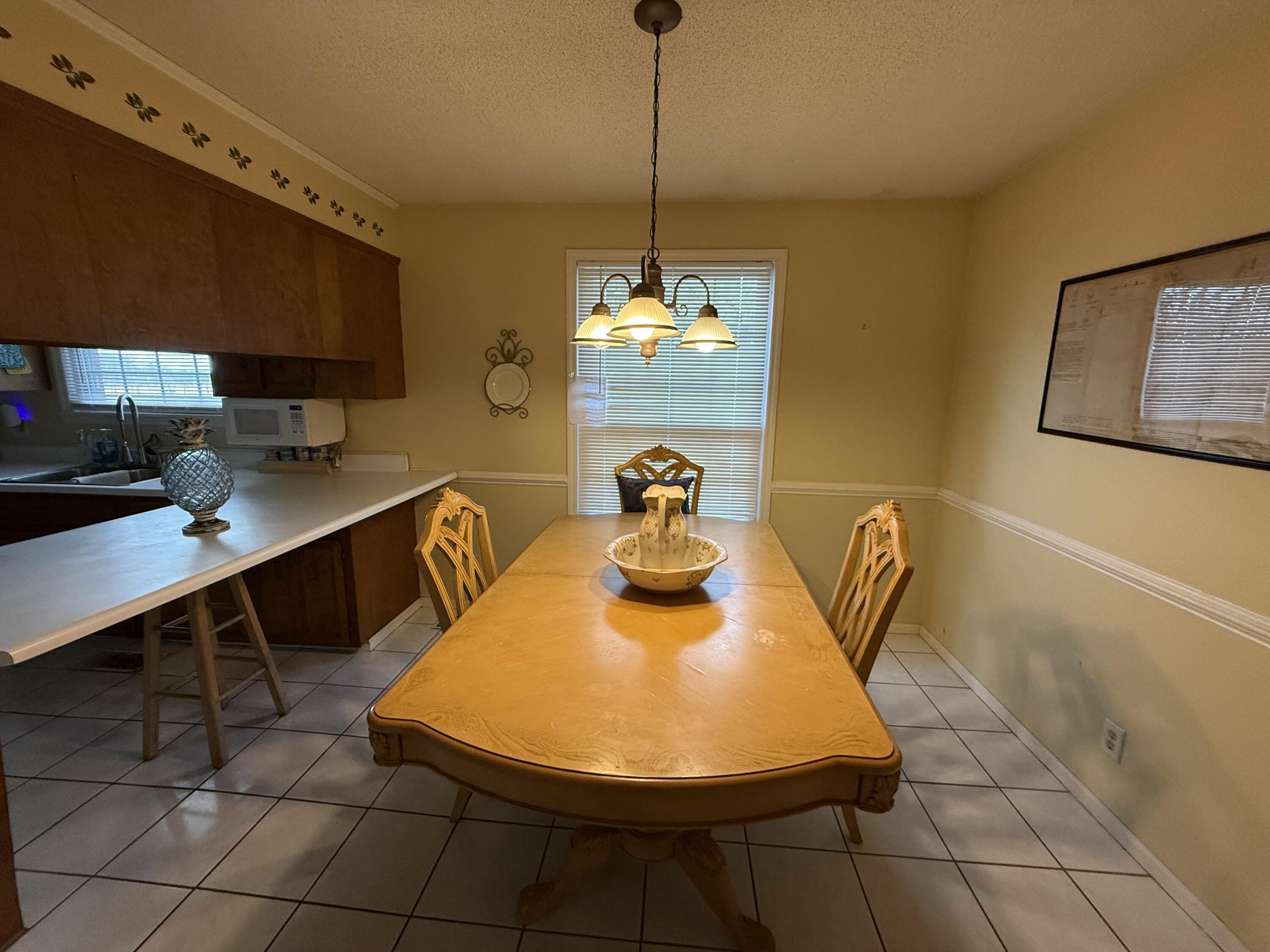 3104 Whiteoak Road