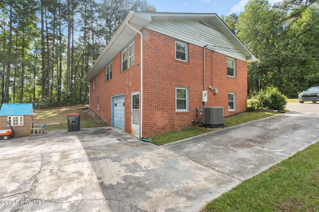 Photo of 112 Marilyn Avenue, Rockingham, NC 28379 (MLS # 100534586)