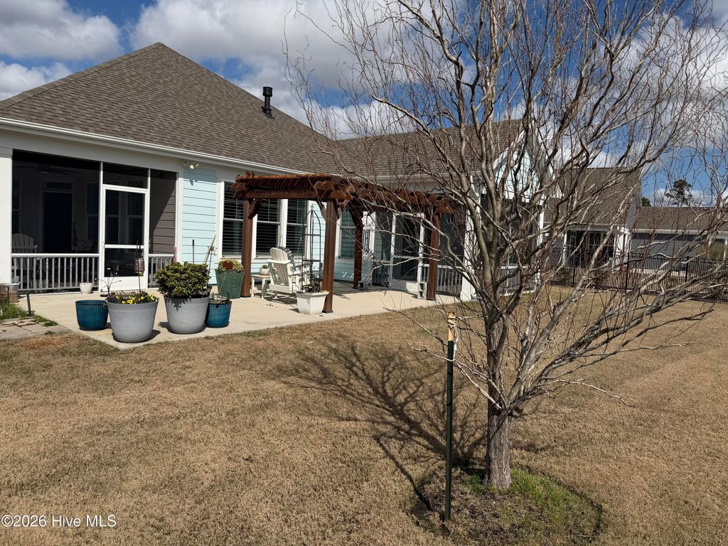 Photo of 7342 Oakland Country Court, Winnabow, NC 28479 (MLS # 100559124)