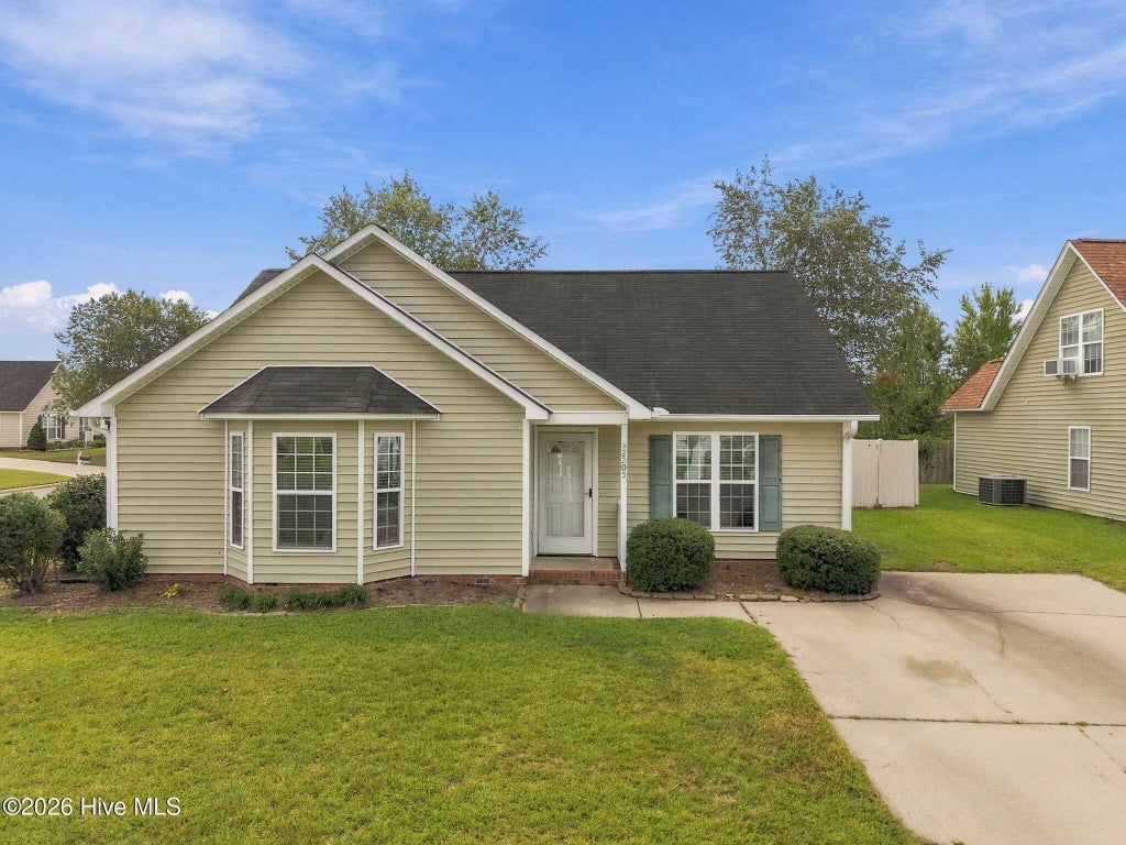 Photo of 2205 Penncross Drive, Greenville, NC 27834 (MLS # 100606610)