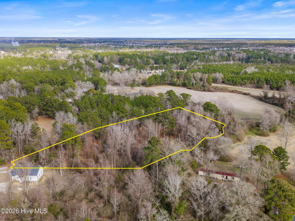 Photo of 0 Bridge Side Drive E, Jacksonville, NC 28546 (MLS # 100550805)