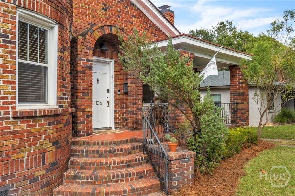 Photo of 1106 E 51st Street, Savannah, GA 31404 (MLS # SA340209)