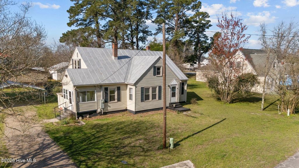 Photo of 107 N C Street, Bridgeton, NC 28519 (MLS # 100559866)