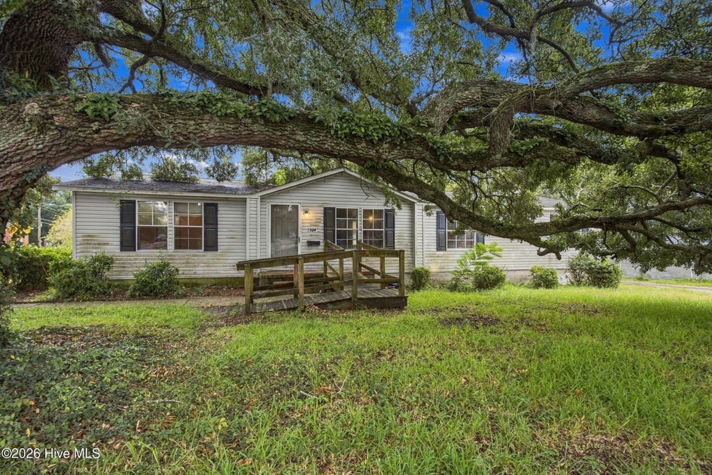 Photo of 1304 S 7th Street, Wilmington, NC 28401 (MLS # 100608731)