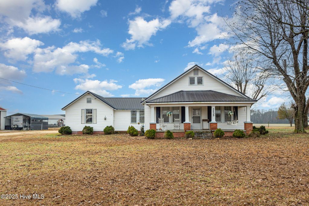 Photo of 3235 Us Highway 13 Highway S, Goldsboro, NC 27530 (MLS # 100544955)