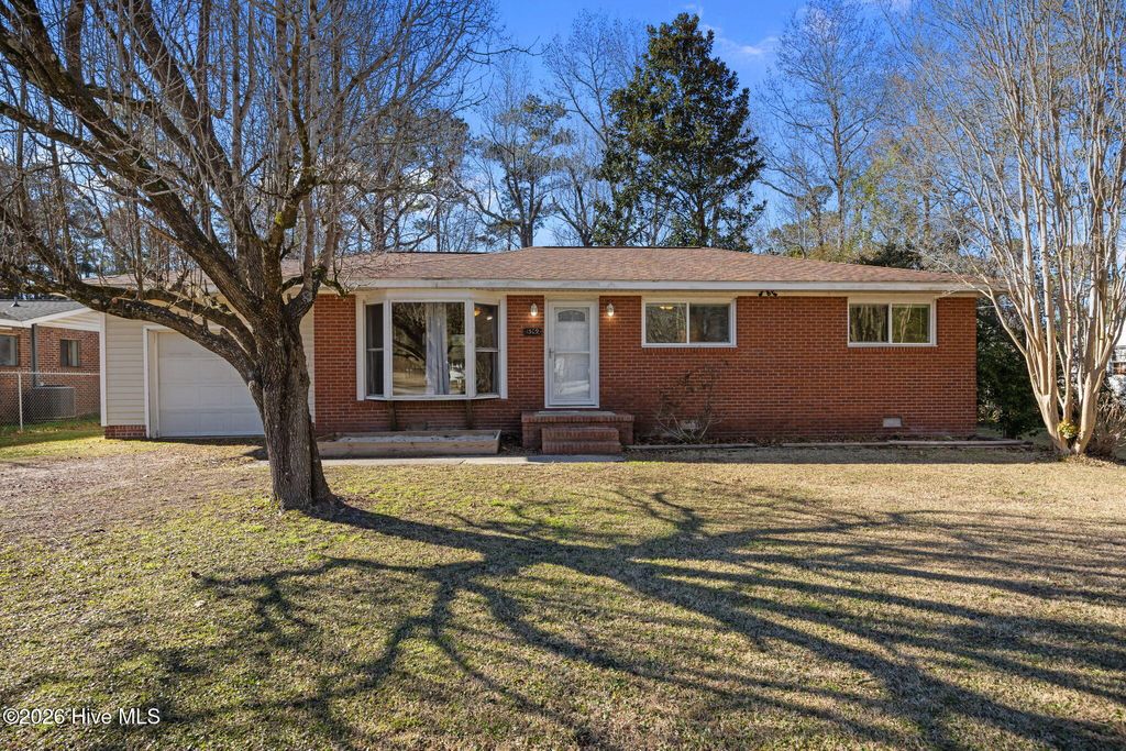 Photo of 1509 Onslow Pines Road, Jacksonville, NC 28540 (MLS # 100548233)