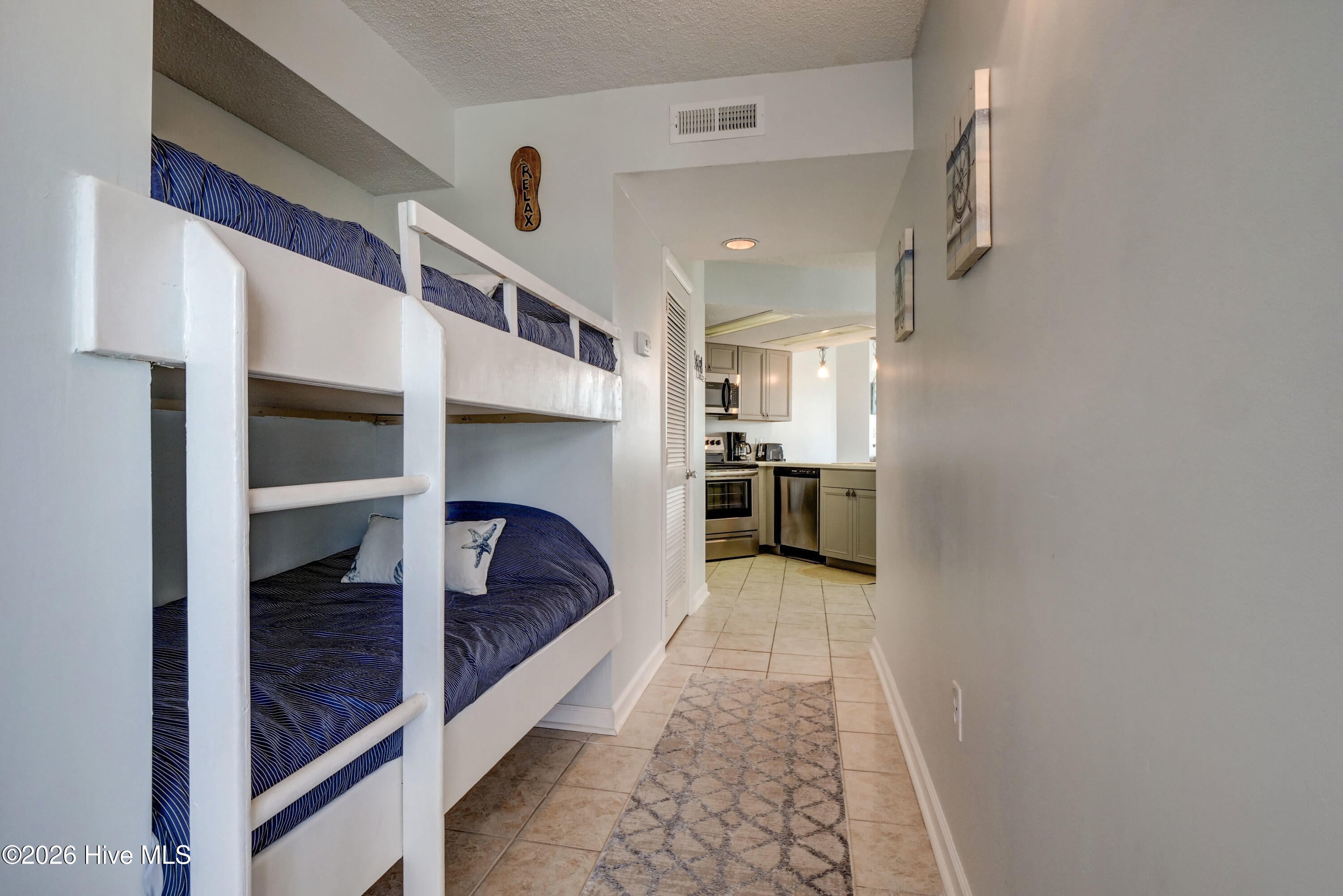 2000 New River Inlet Road 1301