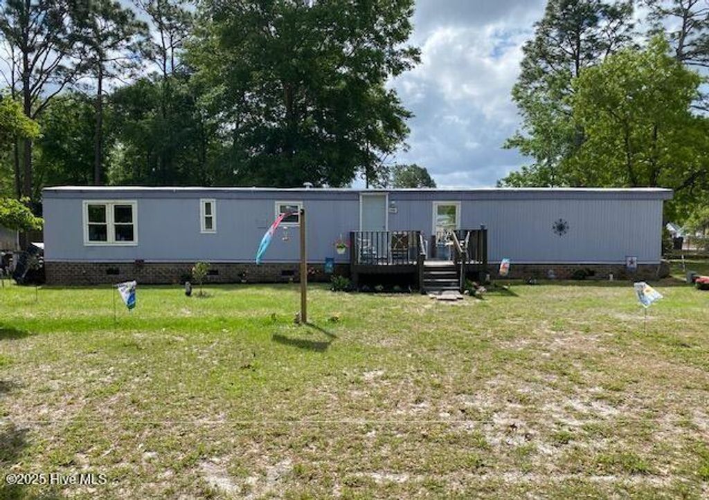 Photo of 198 Sycamore Road, Southport, NC 28461 (MLS # 100538458)