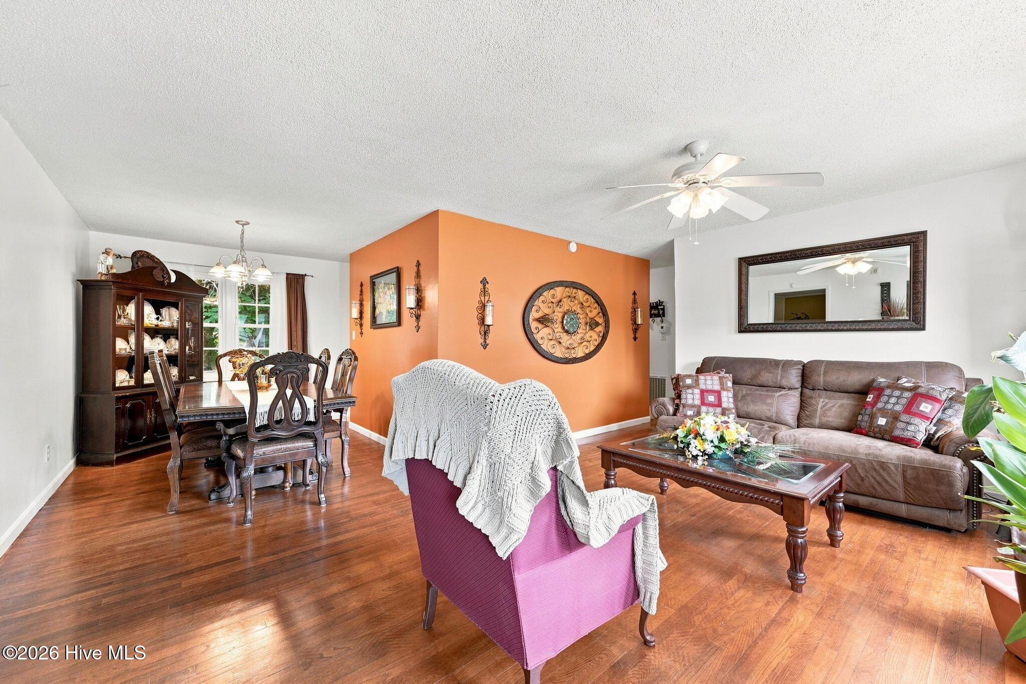 403 Hickory Court