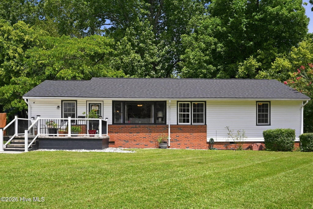 Photo of 403 Hickory Court, Jacksonville, NC 28540 (MLS # 100596108)