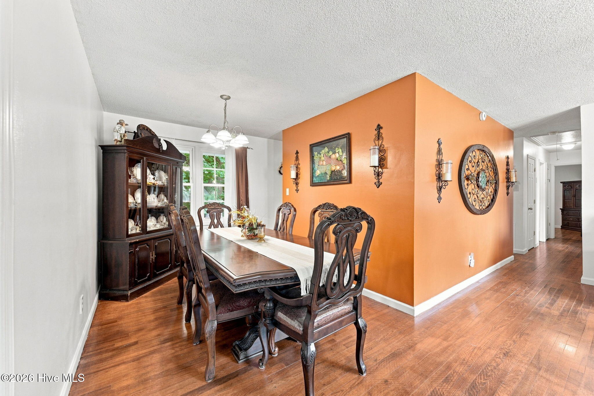 403 Hickory Court
