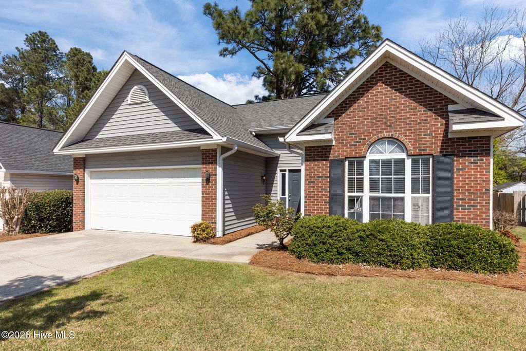 Photo of 112 Kensington Way, Aberdeen, NC 28315 (MLS # 100563387)