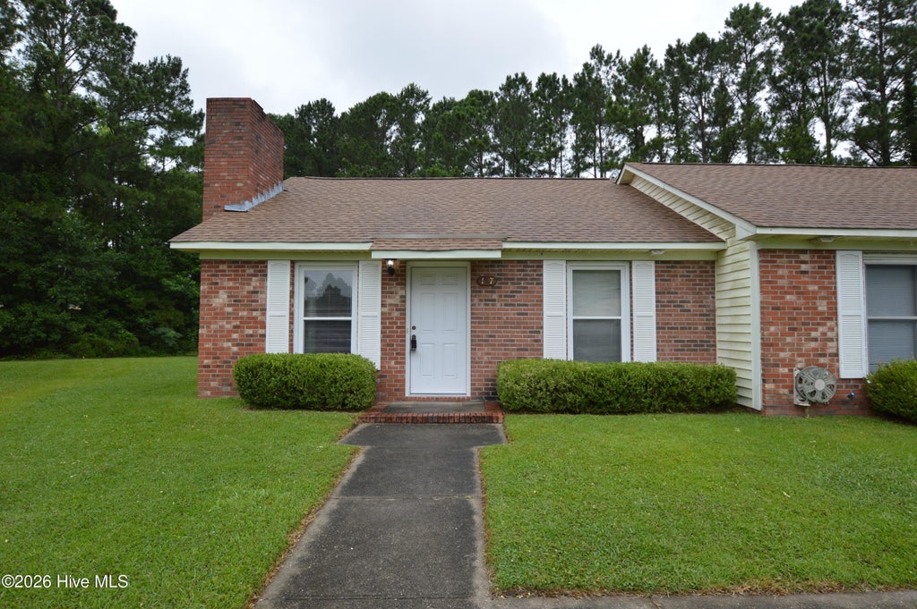 Photo of 137 Windsor Court, Jacksonville, NC 28546 (MLS # 100608560)
