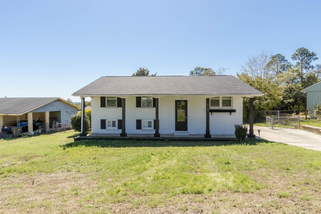 Photo of 2110 Clairmont Drive, Augusta, GA 30904 (MLS # 553325)