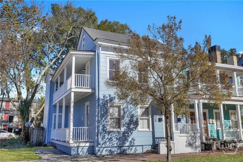 Homes For Rent - 218 W Anderson Street #UPPER UNIT<br/> Savannah, GA 31401