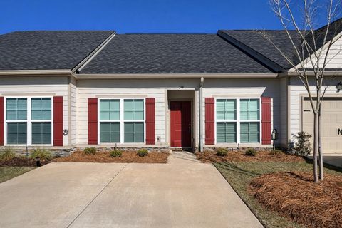 Townhouse For Sale - 319 Bordeaux Drive<br/> Thomson, GA 30824