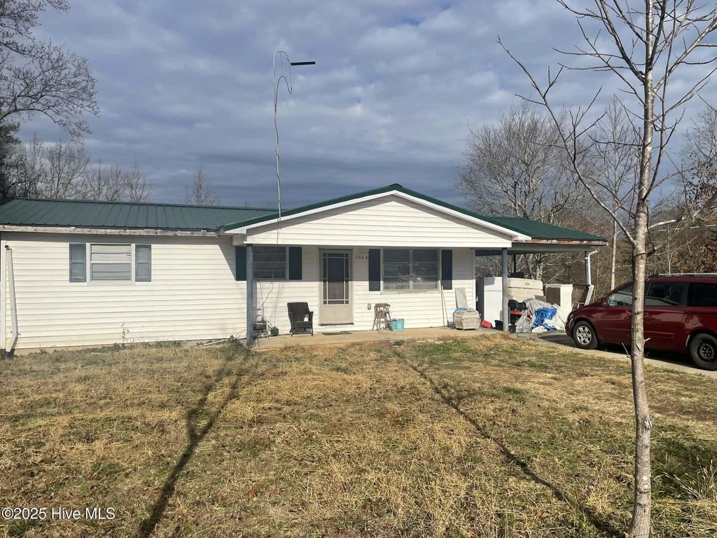 Photo of 2828 Playmore Beach Road, Lenoir, NC 28645 (MLS # 100546578)