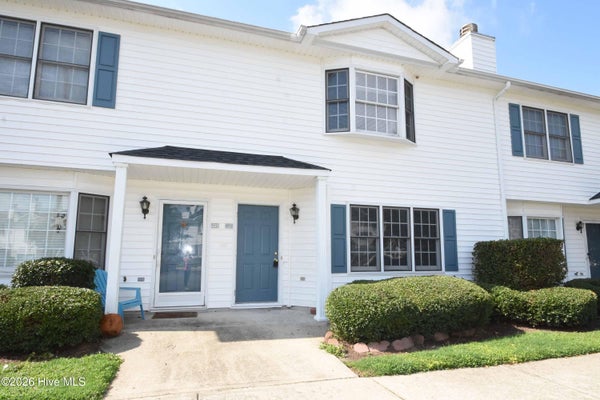3815 STERLING POINTE DR, WINTERVILLE, NC 28590 - Image cfe9653543869a2fa080cd5f3c474253/1826487784