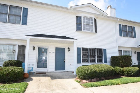 Townhouse For Rent - 3815 Sterling Pointe Drive #W2<br/> Pitt County, Winterville, NC 28590