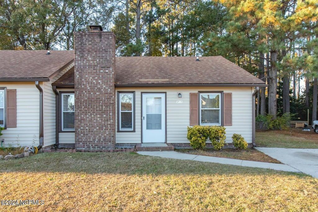 Photo of 341 W Frances Street, Jacksonville, NC 28546 (MLS # 100560066)