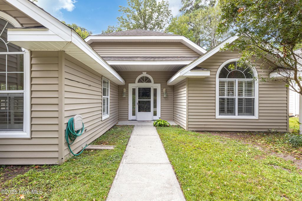 Photo of 9 Court 3 Northwest Drive NW, Calabash, NC 28467 (MLS # 100531370)