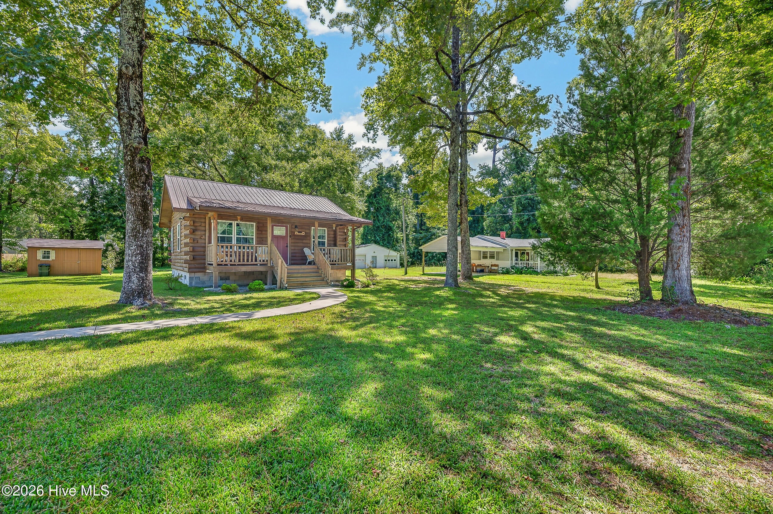 307 Carragood Trail