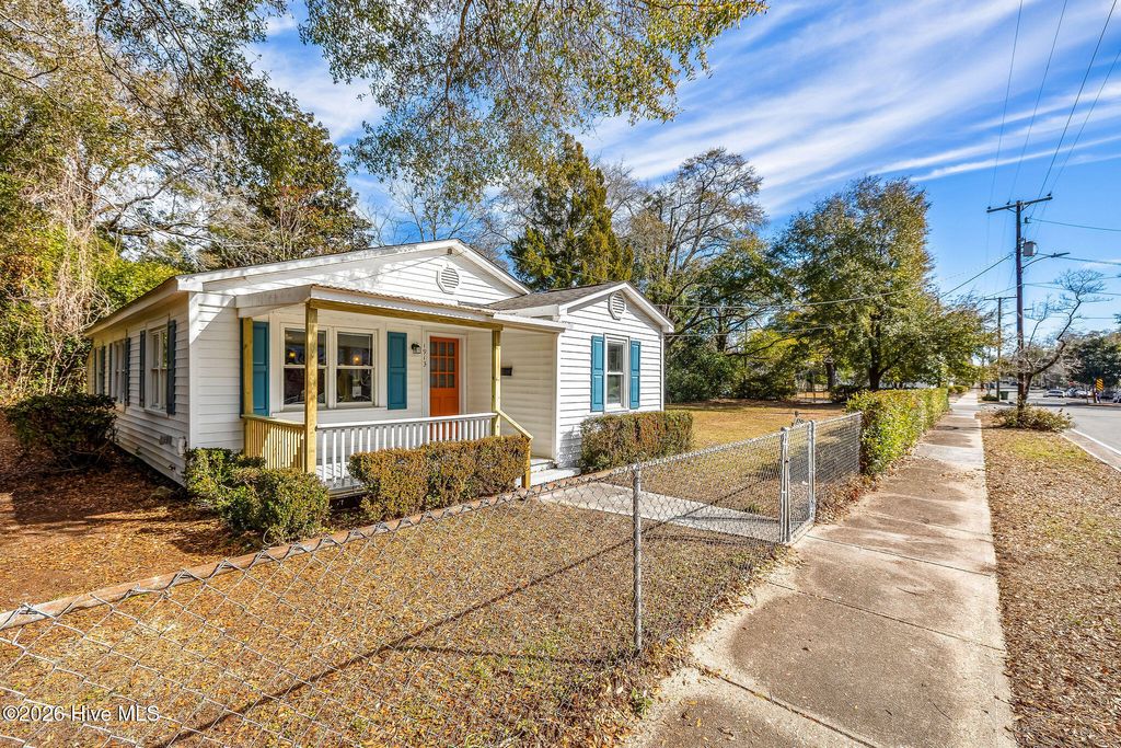 Photo of 1913 Adams Street, Wilmington, NC 28401 (MLS # 100555129)