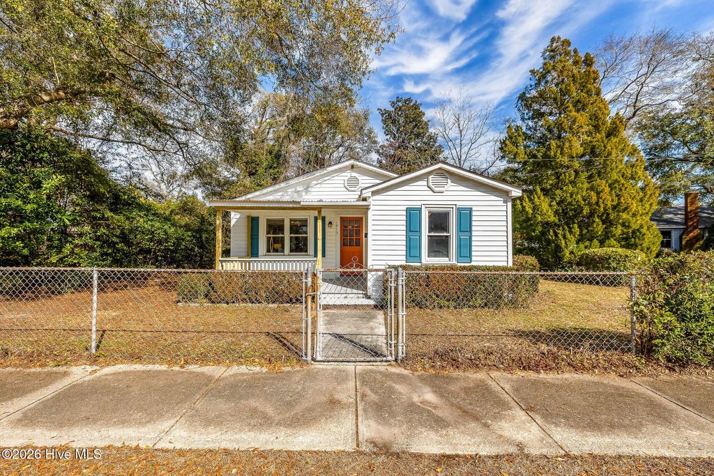 Photo of 1913 Adams Street, Wilmington, NC 28401 (MLS # 100555129)