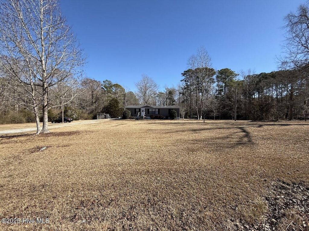 Photo of 354 Belgrade Swansboro Road, Stella, NC 28582 (MLS # 100486330)