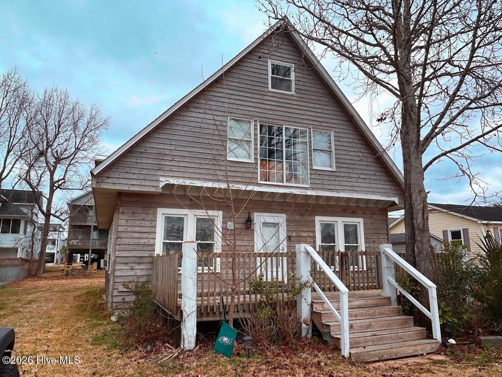 Photo of 411 Spartanburg Avenue, Carolina Beach, NC 28428 (MLS # 100561298)