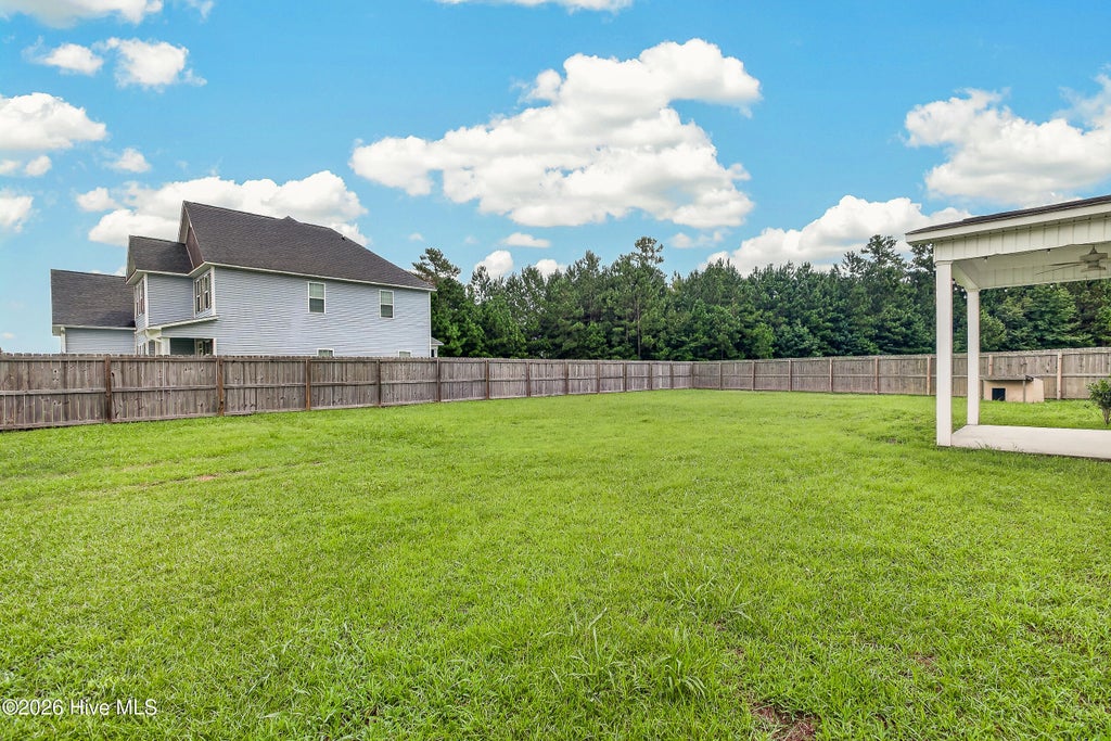 Photo of 305 Crossroads Store Drive, Jacksonville, NC 28546 (MLS # 100600755)