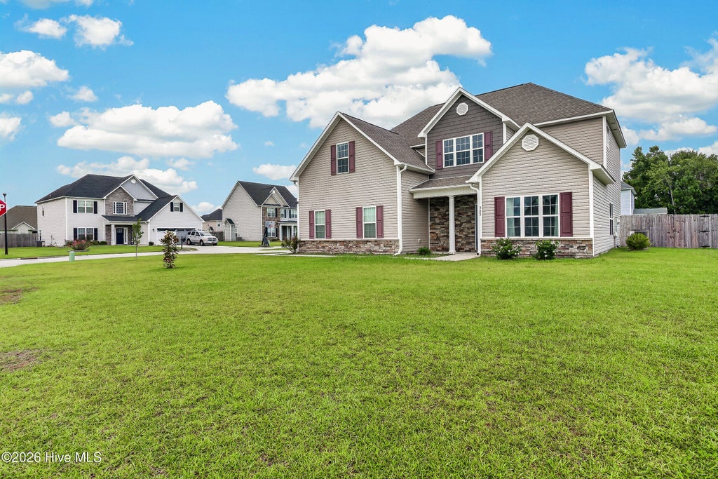 Photo of 305 Crossroads Store Drive, Jacksonville, NC 28546 (MLS # 100600755)