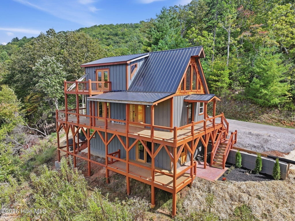 Photo of 210 Fiddlers Way, Brasstown, NC 28902 (MLS # 100606723)