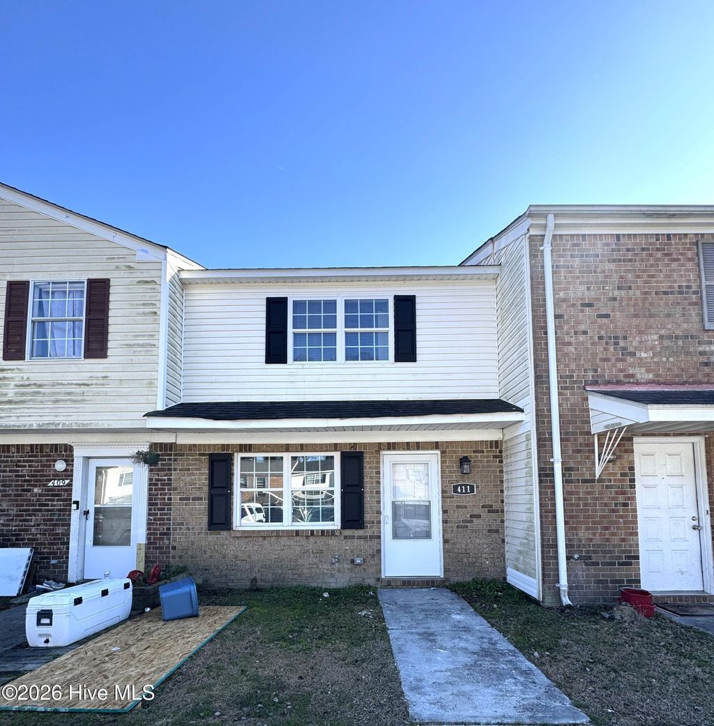 Photo of 411 Myrtlewood Circle, Jacksonville, NC 28546 (MLS # 100551789)