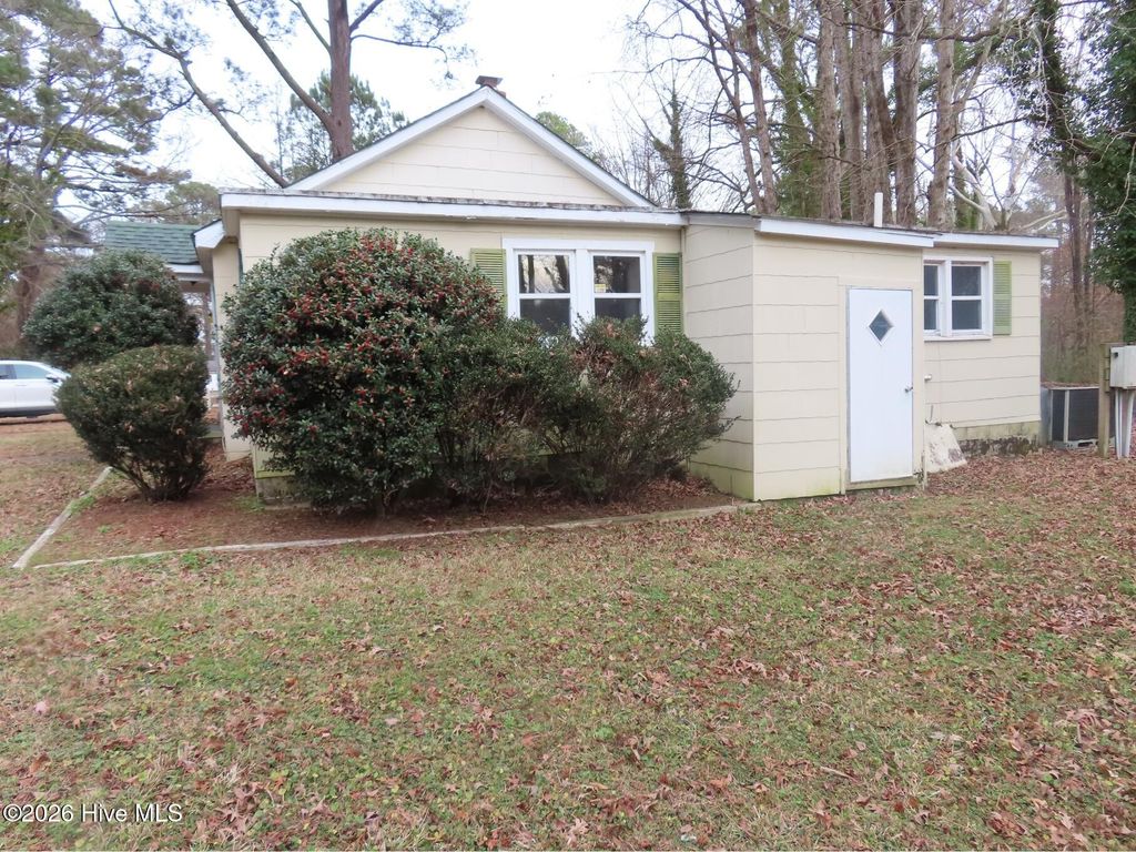 Photo of 106 Church Drive, Winton, NC 27986 (MLS # 100547724)