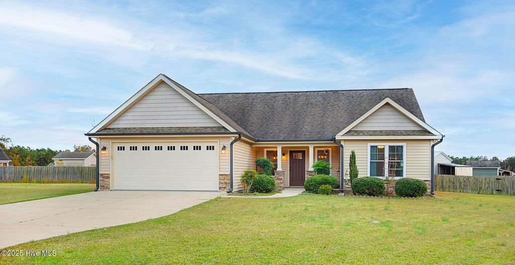 Photo of 43 Covington Court, New Bern, NC 28560 (MLS # 100542640)