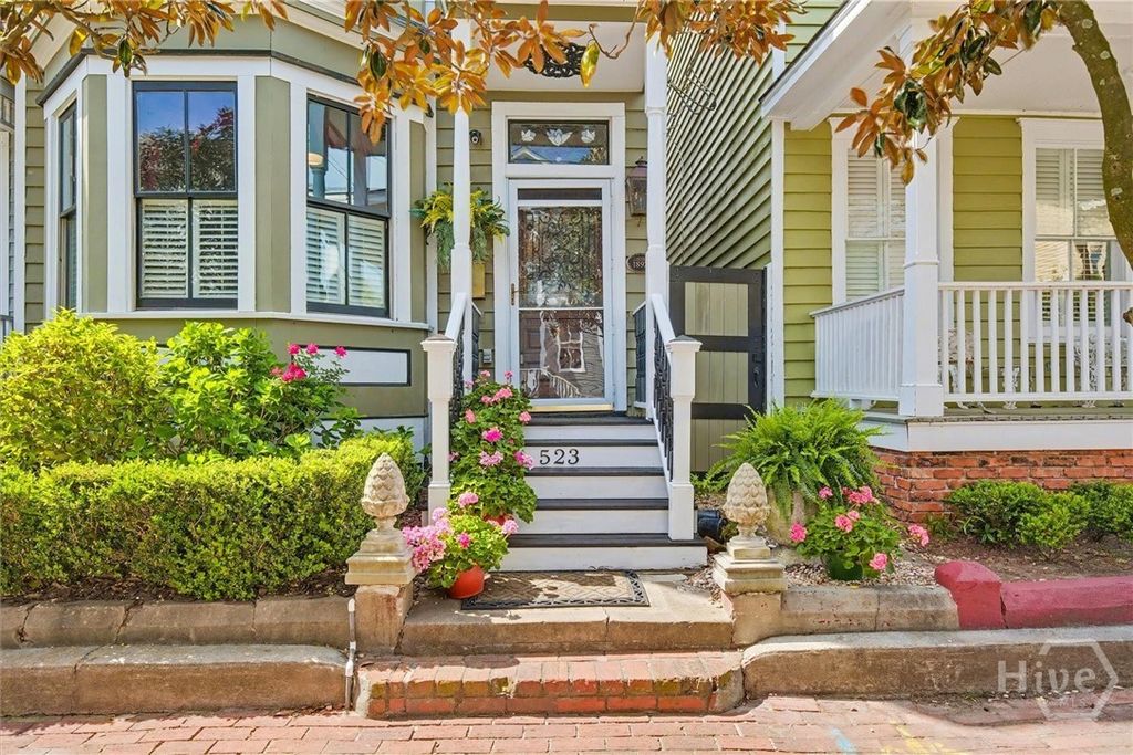 Photo of 523 E Gaston Street, Savannah, GA 31401 (MLS # SA353476)