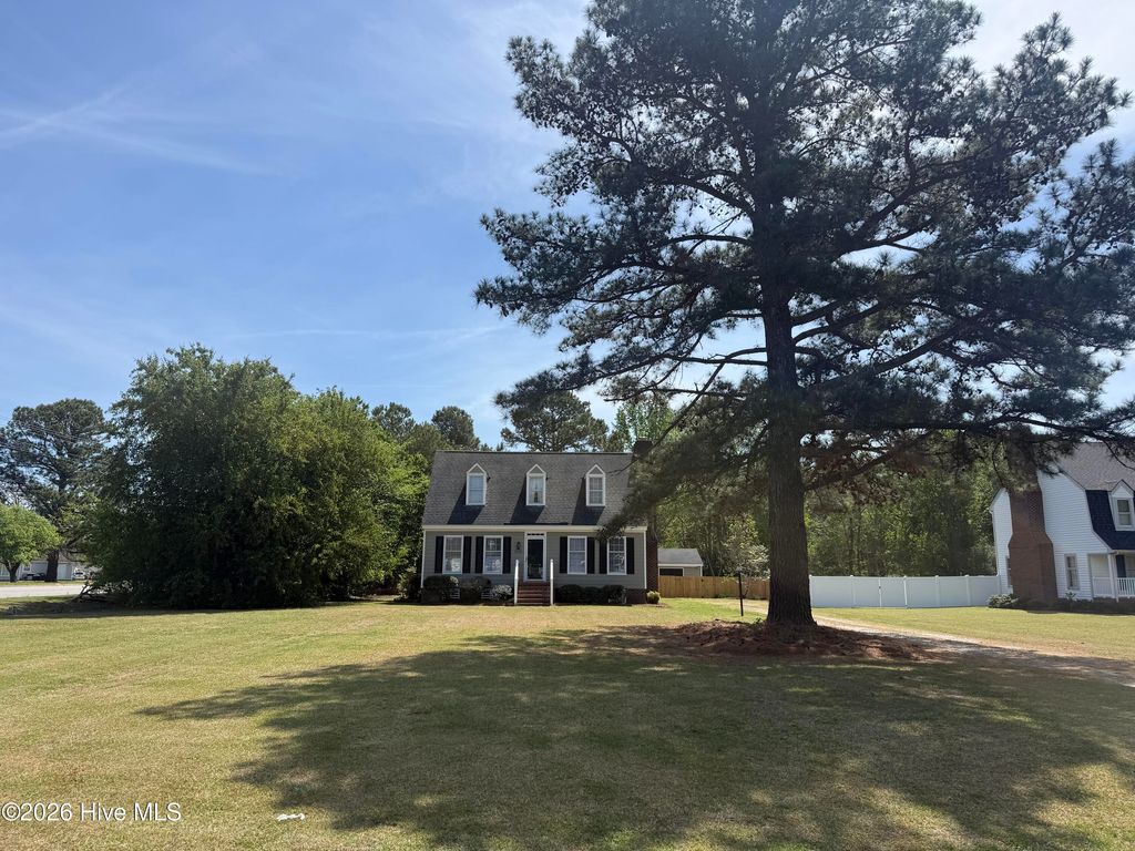 Photo of 1601 Benvenue Forest Road, Rocky Mount, NC 27804 (MLS # 100570686)