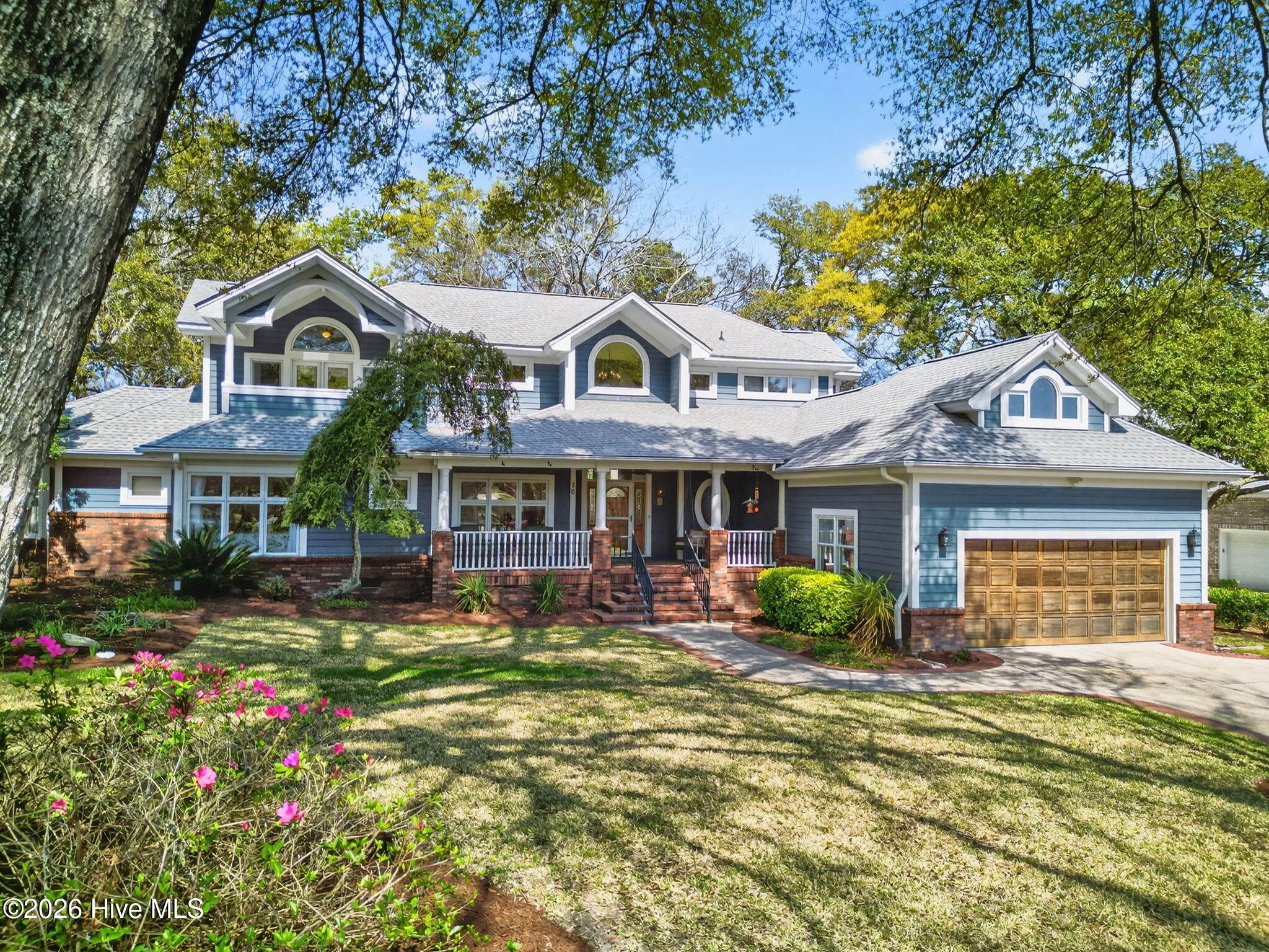 70 Clubhouse Drive SW