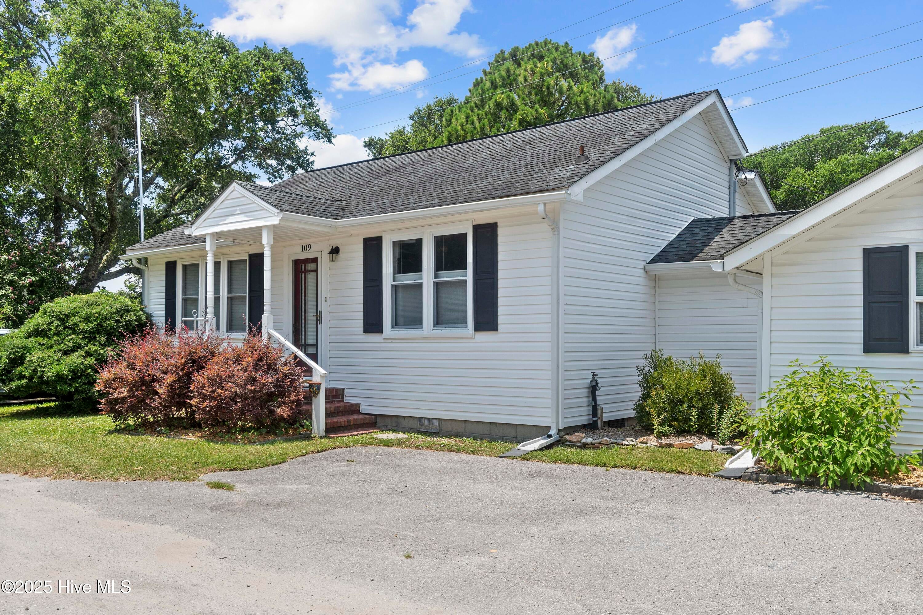 109 Sunshine Court