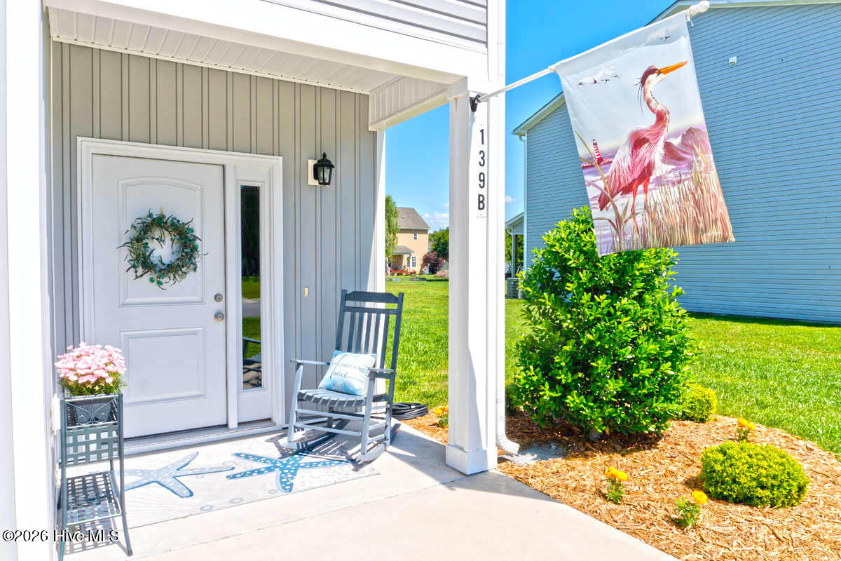 139 Pasture Lane B