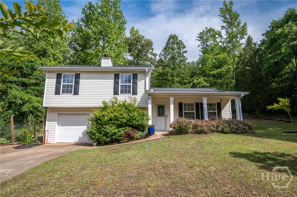 Photo of 280 Twin Creek Shores Shrs, Athens, GA 30605 (MLS # CL355774)