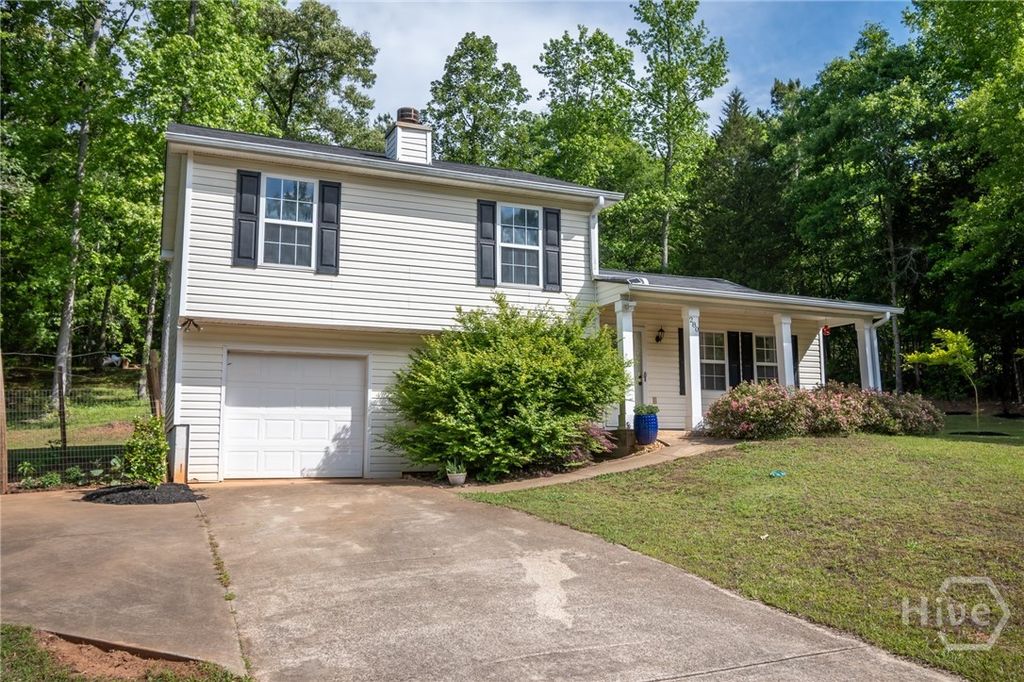 Photo of 280 Twin Creek Shores Shrs, Athens, GA 30605 (MLS # CL355774)