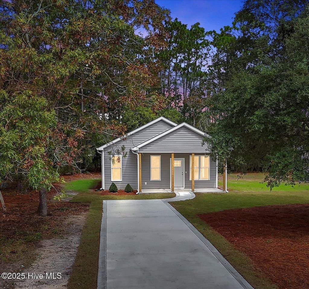 Photo of 1049 Greenview Road, Southport, NC 28461 (MLS # 100531647)