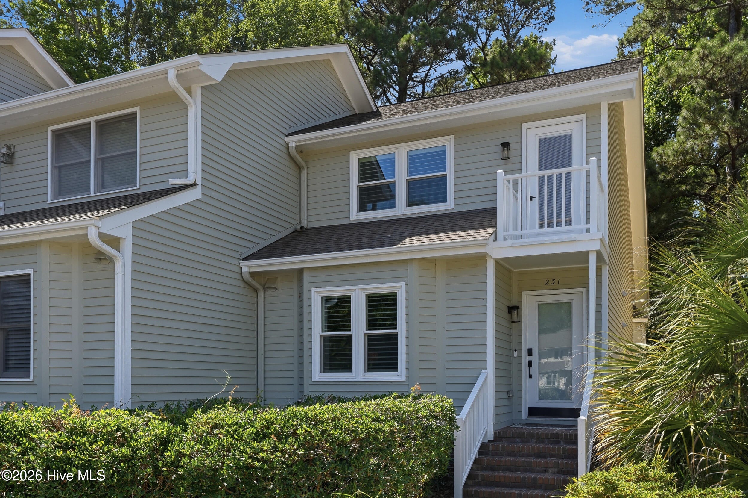 1800 Eastwood Road 231