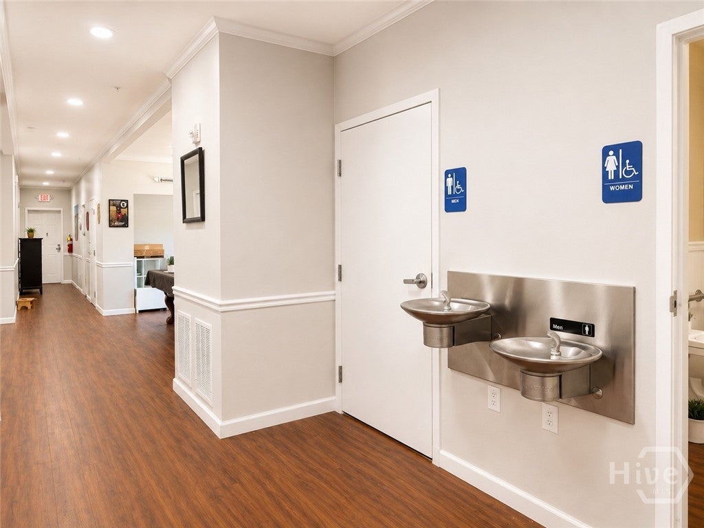 250 Carriage Lane
