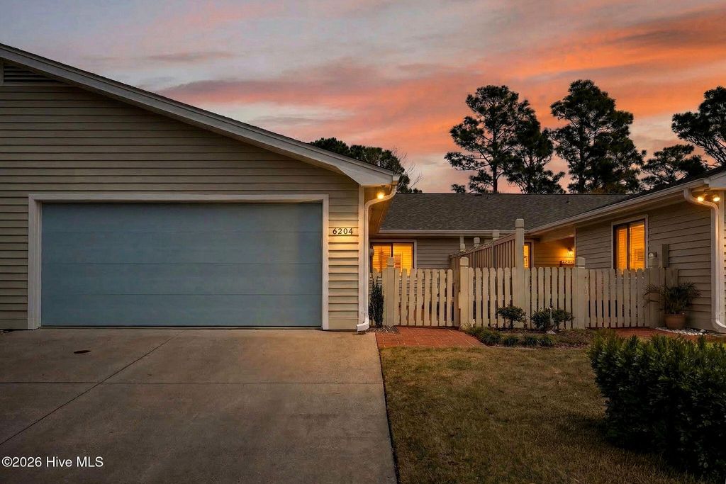 Photo of 6204 Inland Greens Drive, Wilmington, NC 28405 (MLS # 100563726)