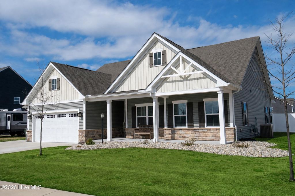 Photo of 108 Steppeside Lane, Moyock, NC 27958 (MLS # 100563390)