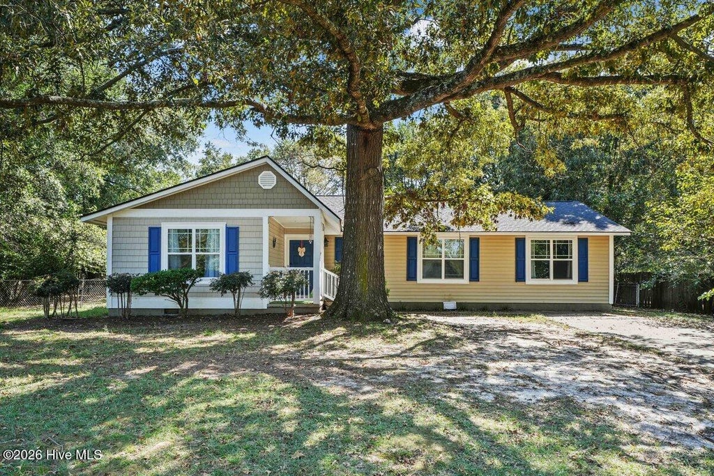 Photo of 111 Lakehurst Drive, Dudley, NC 28333 (MLS # 100604746)